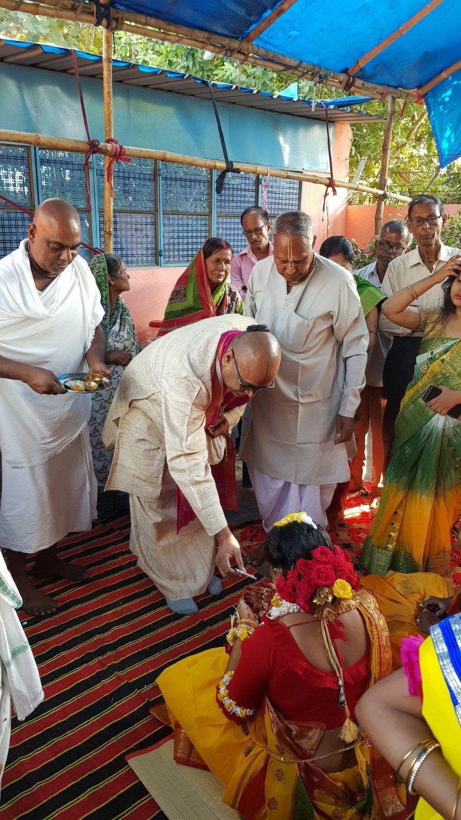  Visiting devotees. Asansol. 2019.11.18